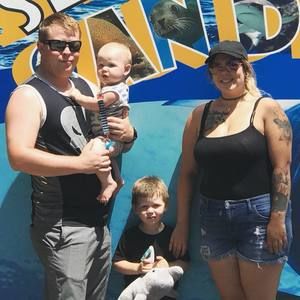 Meet your Posher, Elise